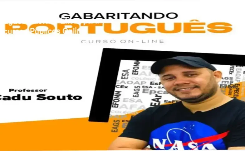 Professor Carlos Eduardo Souto em aula ao vivo ministrando aulas de português estratégico para concursos