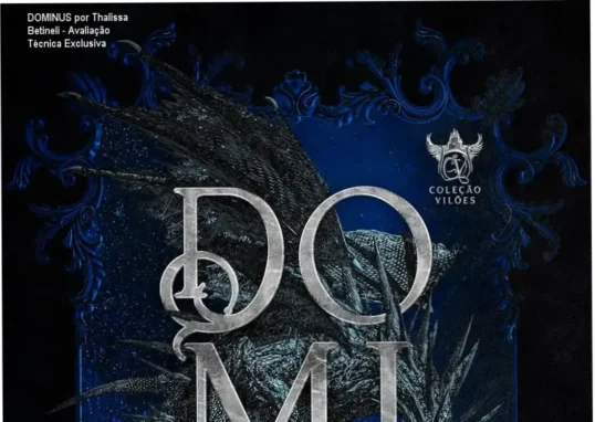 Capa do livro DOMINUS por Thalissa Betineli com destaque para o deus deus cego Kairo Dominus em universo gotático
