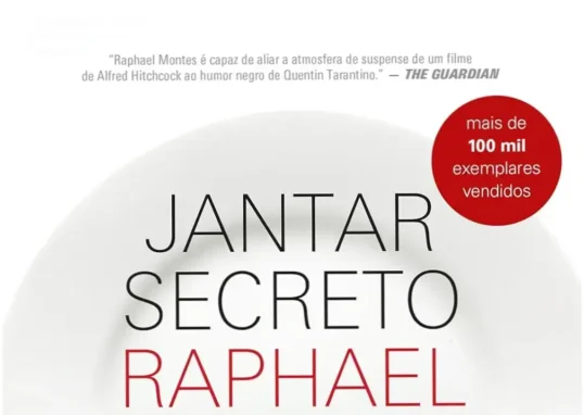 Capa do livro Jantar Secreto, thriller policial de Raphael Montes, com atmosfera sombria de Copacabana